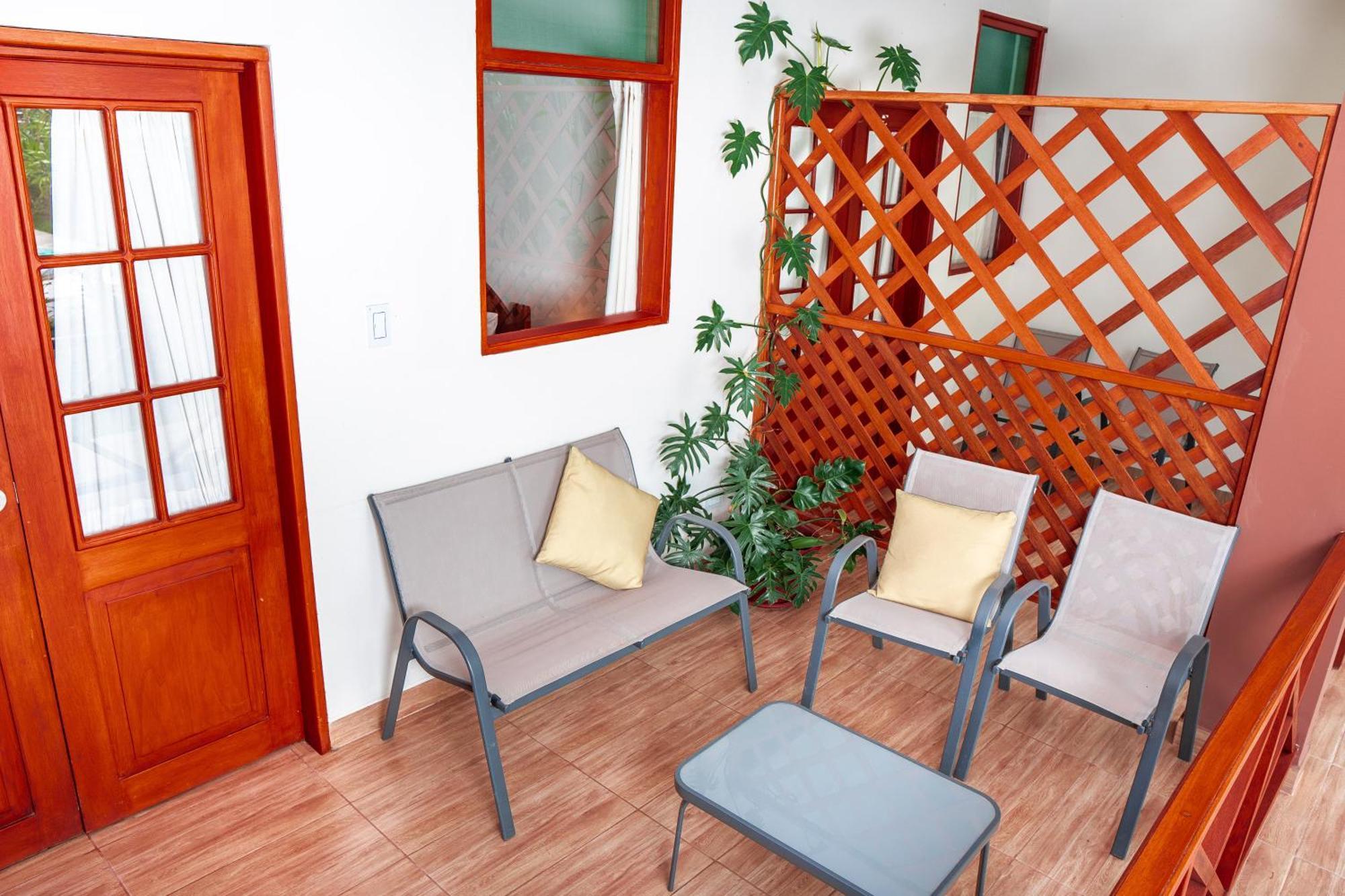 Laguna Azul Hotel & Suites Sauce Exterior photo